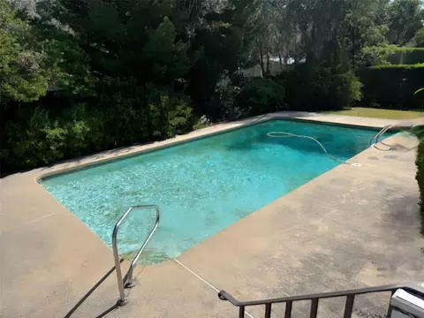 Exterior - 2143 SE 3rd St, Ocala, FL 34471 photo 6 of 7