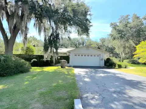 Exterior - 2143 SE 3rd St, Ocala, FL 34471 photo 2 of 7