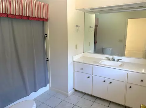 Bath - 2143 SE 3rd St, Ocala, FL 34471 photo 1 of 2