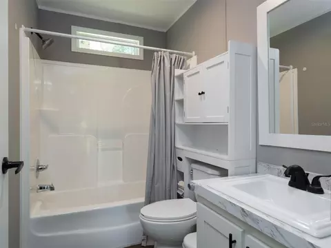 Bath - 8351 NW 110th St, Reddick, FL 32686 photo 7 of 7