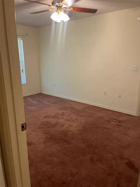 Bedroom - 8451 SW 14th Ln, Okeechobee, FL 34974 photo 3 of 7