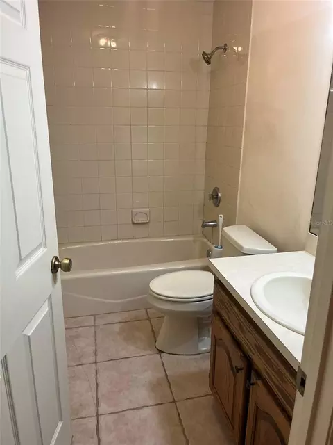 Bath - 8451 SW 14th Ln, Okeechobee, FL 34974 photo 7 of 7