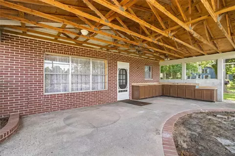 Exterior - 18951 SE 15th St, Williston, FL 32696 photo 8 of 14