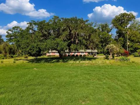 Exterior - 18951 SE 15th St, Williston, FL 32696 photo 3 of 14