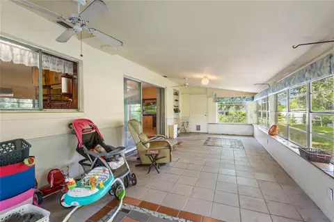 Exterior - 18951 SE 15th St, Williston, FL 32696 photo 6 of 14