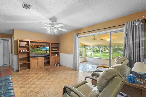 Living - 18951 SE 15th St, Williston, FL 32696 photo 3 of 6