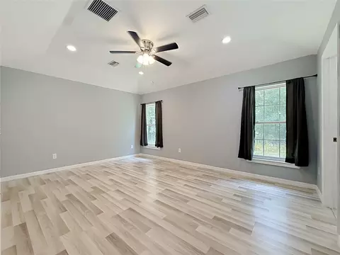 Living - 33 Juniper Pass Ter, Ocala, FL 34480 photo 5 of 6