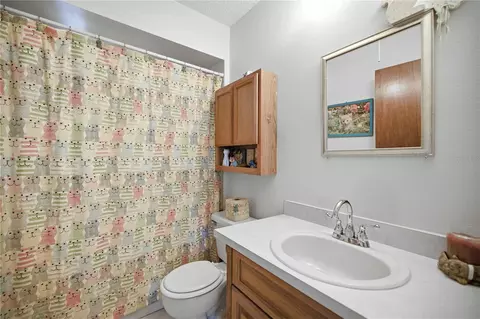 Bath - 11151 SW 76th Ave, Ocala, FL 34476 photo 1 of 3