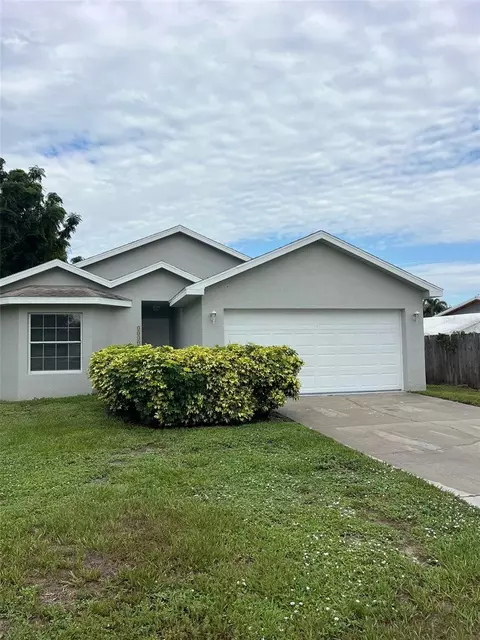 Exterior - 3049 SE 38th Ave, Okeechobee, FL 34974 photo 1 of 4