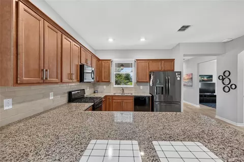 Kitchen - 7909 SW 89th Cir, Ocala, FL 34481 photo 3 of 4