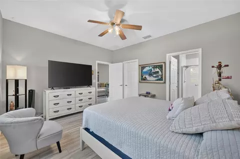 Bedroom - 7909 SW 89th Cir, Ocala, FL 34481 photo 3 of 8
