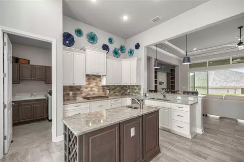 Kitchen - 2371 N Peakview Loop, Hernando, FL 34442 photo 3 of 4