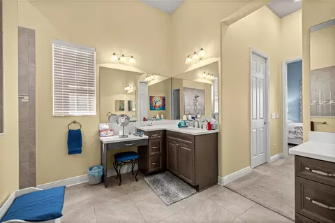 Bath - 2371 N Peakview Loop, Hernando, FL 34442 photo 4 of 12