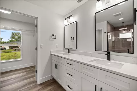 Bath - 181 Pine Crse, Ocala, FL 34472 photo 1 of 3