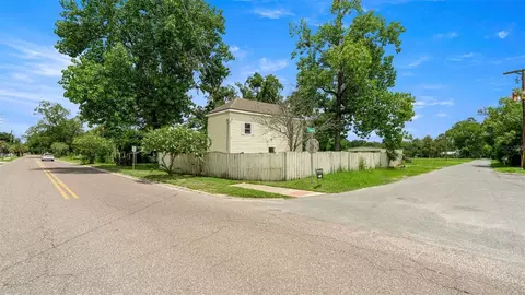 10107 S Division Ave, Hampton, FL 32044 photo 3