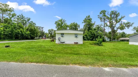 5383 Orange St, Hampton, FL 32044 photo 4