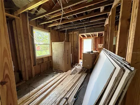 Entry Way - 10085 Plum St, Hampton, FL 32044 photo 6 of 6