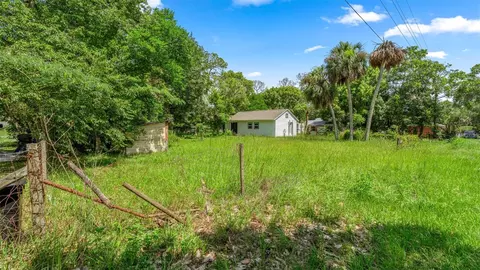 10085 Plum St, Hampton, FL 32044 photo 3