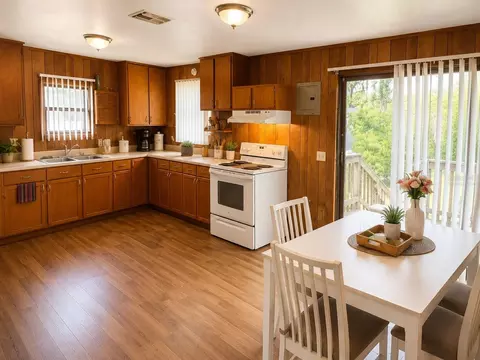 Kitchen - 5698 Navarre Ave, Hampton, FL 32044 photo 1 of 1