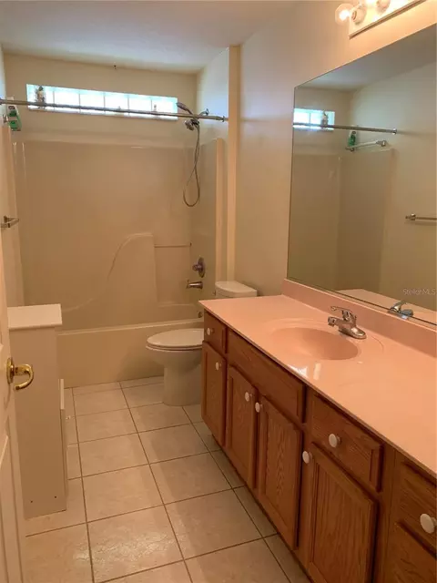 Bath - 6369 SW 117th Loop, Ocala, FL 34476 photo 3 of 3