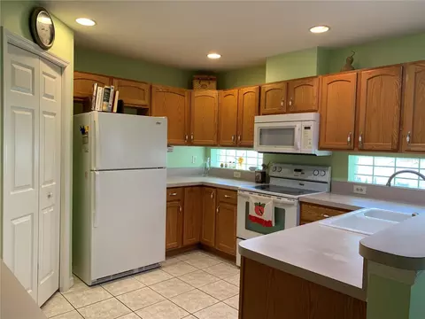 Kitchen - 6369 SW 117th Loop, Ocala, FL 34476 photo 1 of 1