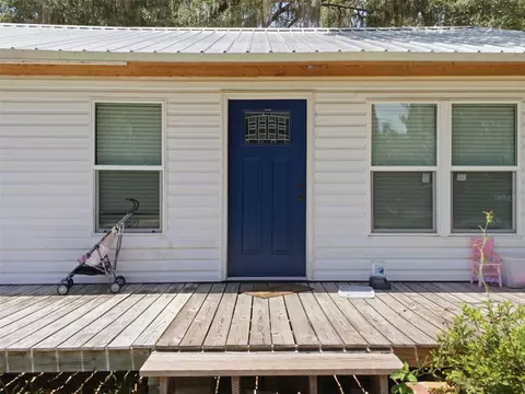 Exterior - 306 SE 2nd St, Williston, FL 32696 photo 2 of 6