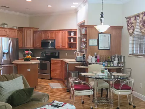 Kitchen - 7957 103rd Loop SW, Ocala, FL 34476 photo 2 of 10