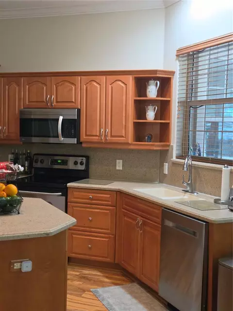 Kitchen - 7957 103rd Loop SW, Ocala, FL 34476 photo 5 of 10