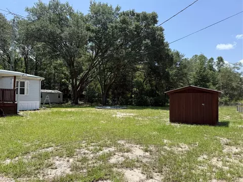 726 Guy Ave, Interlachen, FL 32148 photo 2
