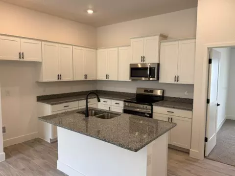 Kitchen - 2206 NW 23rd Loop, Ocala, FL 34475 photo 1 of 1