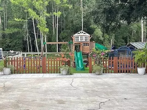Exterior - 9068 131st Loop, Live Oak, FL 32060 photo 2 of 7