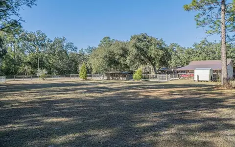 Exterior - 9068 131st Loop, Live Oak, FL 32060 photo 4 of 7