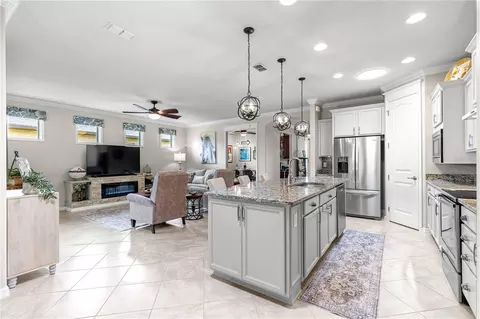 Kitchen - 7762 SW 97th Cir, Ocala, FL 34481 photo 5 of 7