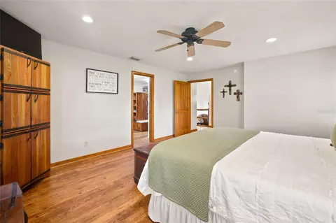 Bedroom - 2015 NW 35th St, Ocala, FL 34475 photo 5 of 9
