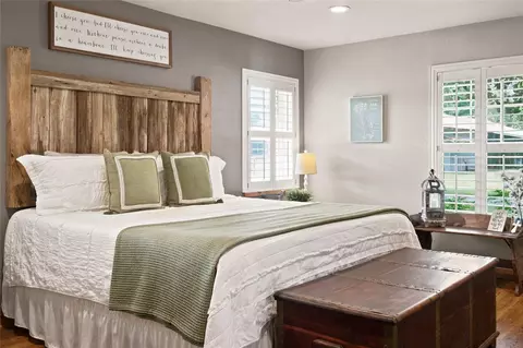 Bedroom - 2015 NW 35th St, Ocala, FL 34475 photo 2 of 9