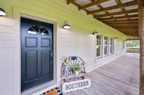 Exterior - 2015 NW 35th St, Ocala, FL 34475 photo 12 of 26