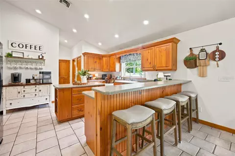 Kitchen - 2015 NW 35th St, Ocala, FL 34475 photo 1 of 7
