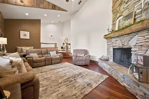 Living - 2015 NW 35th St, Ocala, FL 34475 photo 7 of 10