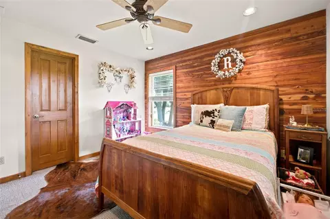 Bedroom - 2015 NW 35th St, Ocala, FL 34475 photo 9 of 9