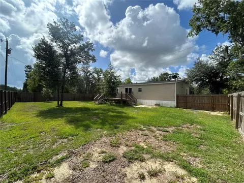 Exterior - 11231 NE 60th St, Bronson, FL 32621 photo 3 of 4
