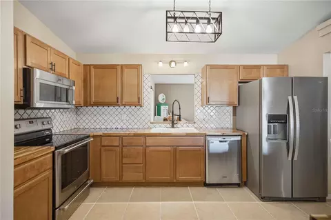 Kitchen - 2891 SW 140th Loop, Ocala, FL 34473 photo 1 of 3