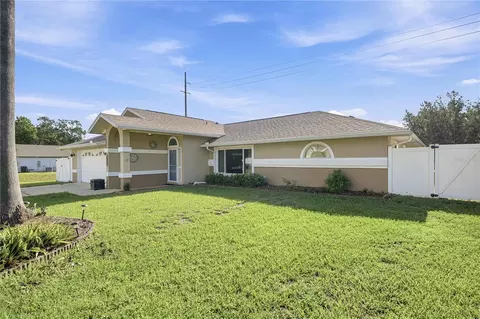 Exterior - 2891 SW 140th Loop, Ocala, FL 34473 photo 7 of 9