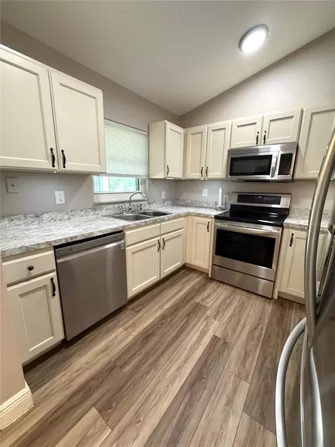 10 Emerald Trl, Ocala, FL 34472 photo 3
