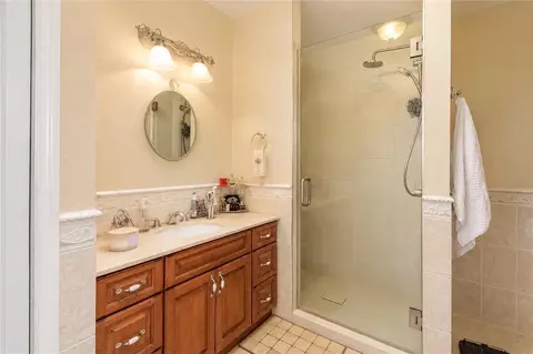 Bath - 12345 NE 14th Ave, Anthony, FL 32617 photo 5 of 5