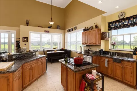 Kitchen - 12345 NE 14th Ave, Anthony, FL 32617 photo 5 of 5