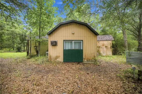 Exterior - 12897 NW Highway 225, Reddick, FL 32686 photo 4 of 5