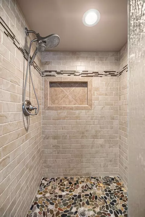 Bath - 2611 SE 27 St, Ocala, FL 34471 photo 1 of 5