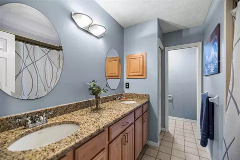 Bath - 2611 SE 27 St, Ocala, FL 34471 photo 3 of 5