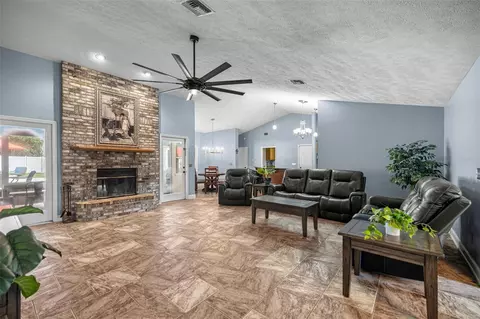 Living - 2611 SE 27 St, Ocala, FL 34471 photo 1 of 1