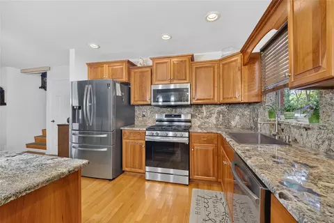 Kitchen - 602 SE 19th St, Ocala, FL 34471 photo 2 of 4